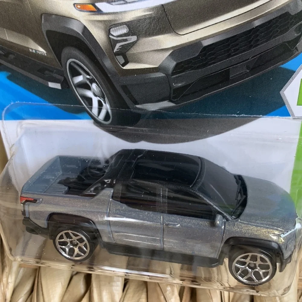 Hot Wheel Chevy Silverado EV RST Truck HW Electric Vehicle Hotwheels New 2025